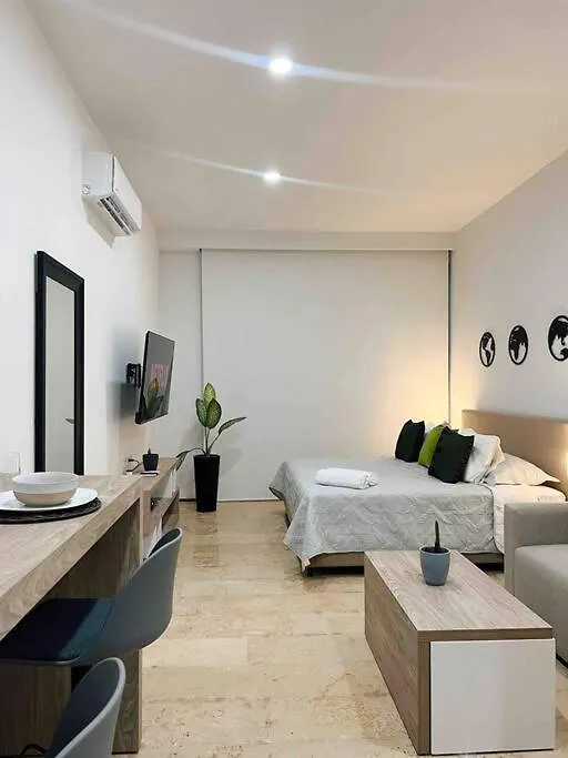 Modern Apartment/Jacuzzi/Sauna/Pool/Gym Playa del Carmen